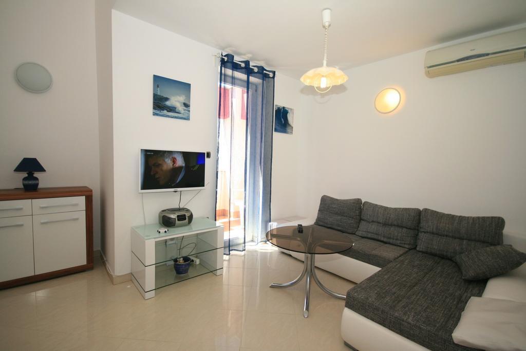 Appartement Ruzmarinka 4* à Baška Extérieur photo