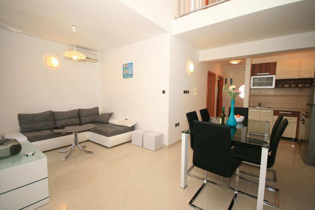 Appartement Ruzmarinka 4* à Baška Extérieur photo