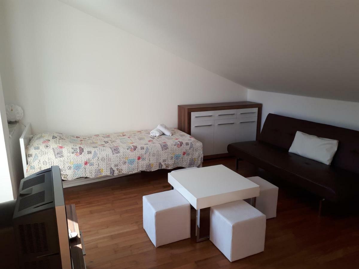 Appartement Ruzmarinka 4* à Baška Extérieur photo